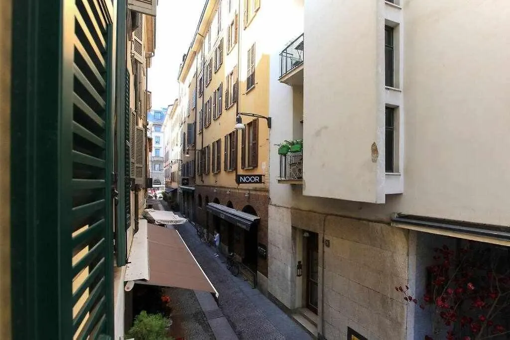 Brera Area Lovely Apt Close To Piazza Duomo Milan Apartment