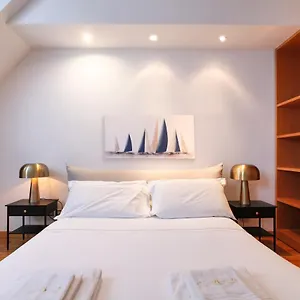 Apartment Duomo Luxury Viii, Milan