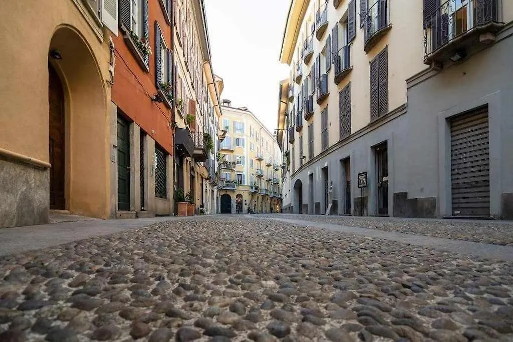 Apartment Brera Area Lovely Apt Close To Piazza Duomo Milan Italy