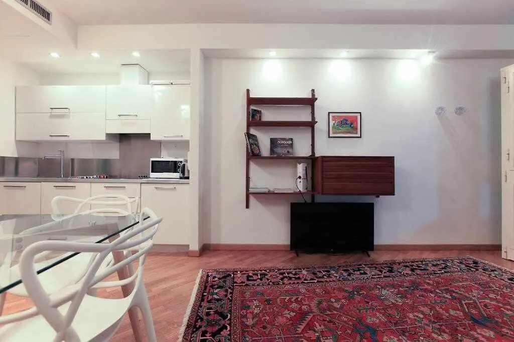 Brera Area Lovely Apt Close To Piazza Duomo Milan